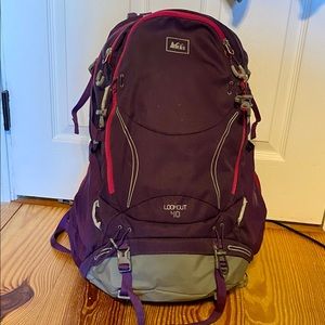 REI Lookout 40 Liter Women’s Hiking Backpack: Women’s Medium